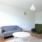Apartment And Spacious For 4
